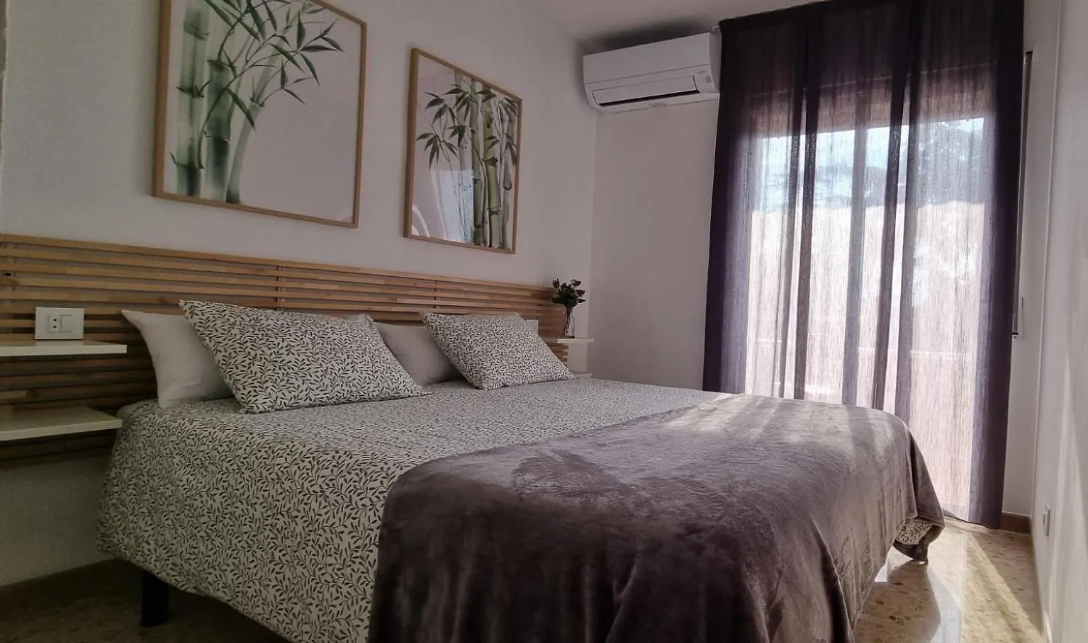 Апартаменты Sunsea Lloret Apartament Льорет-де-Мар
